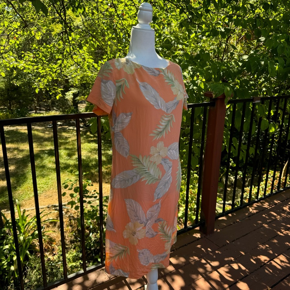Tori Richard Hawaii Dress - Picture 4 of 6